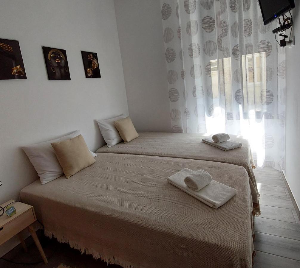 Casa Amarela: Conforto E Localizacao Perfeita! Faro Dış mekan fotoğraf