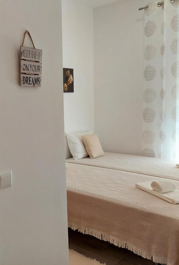 Casa Amarela: Conforto E Localizacao Perfeita! Faro Dış mekan fotoğraf
