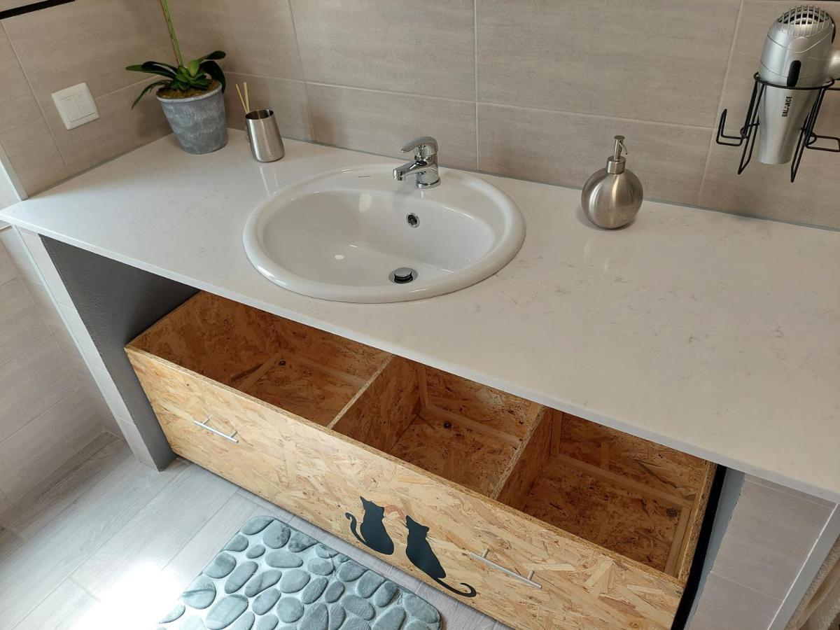 Casa Amarela: Conforto E Localizacao Perfeita! Faro Dış mekan fotoğraf