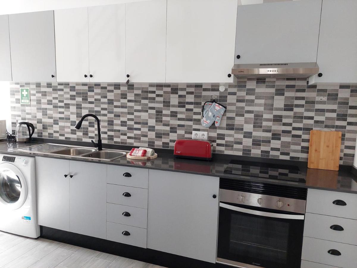 Casa Amarela: Conforto E Localizacao Perfeita! Faro Dış mekan fotoğraf