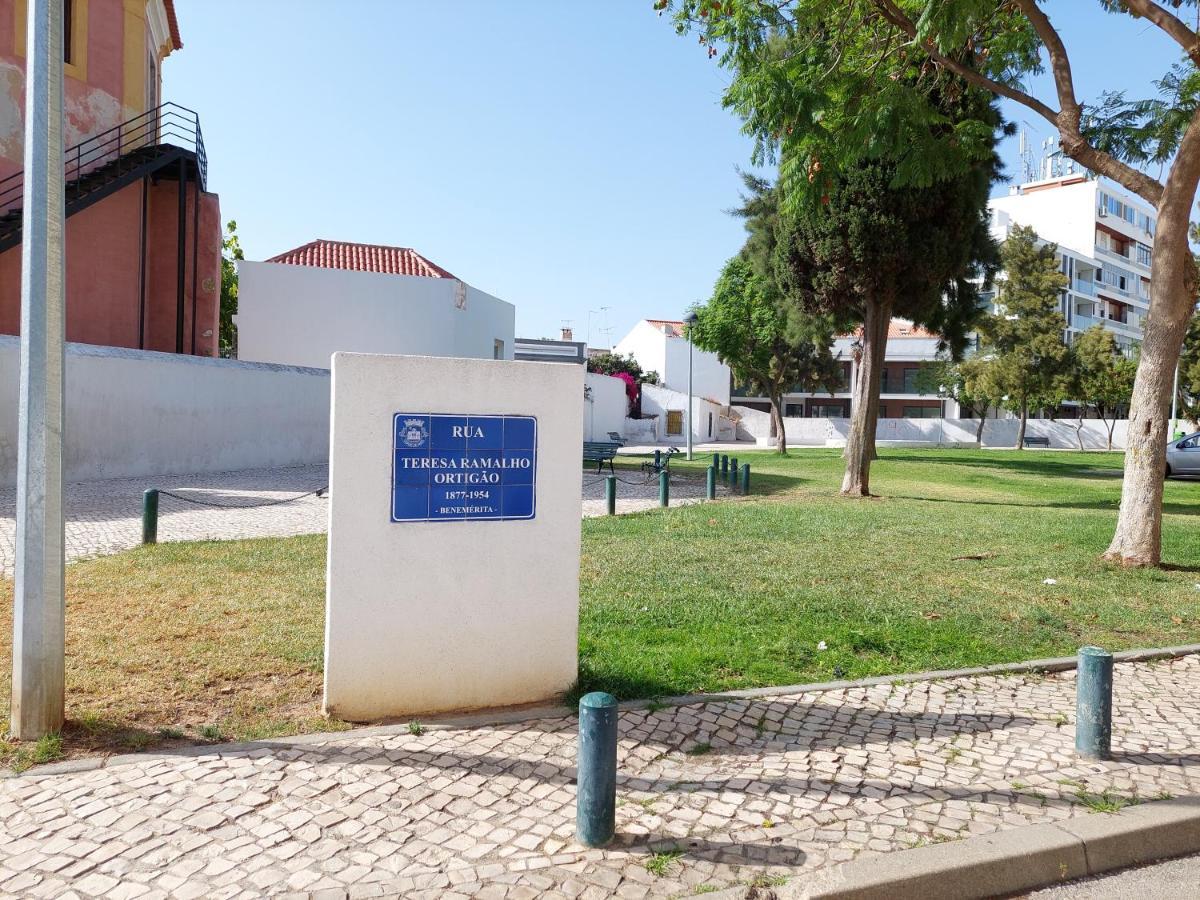 Casa Amarela: Conforto E Localizacao Perfeita! Faro Dış mekan fotoğraf